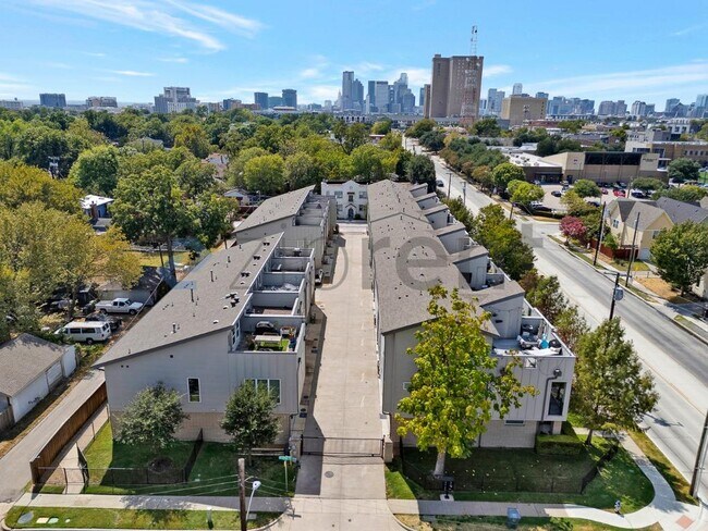 Building Photo - 4713 Asher Pl