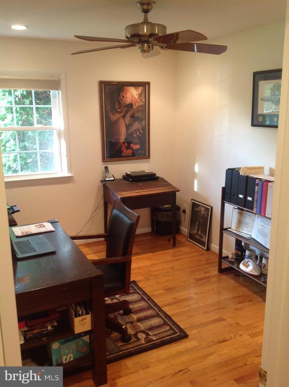 Building Photo - 3412 Ramsgate Terrace