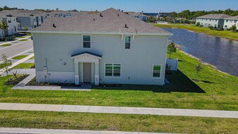 Building Photo - 503 SE Rivergrass St