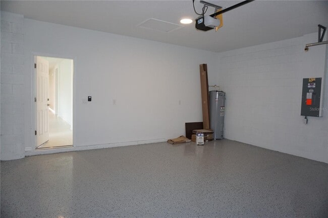 Building Photo - 7676 Livewell Ln