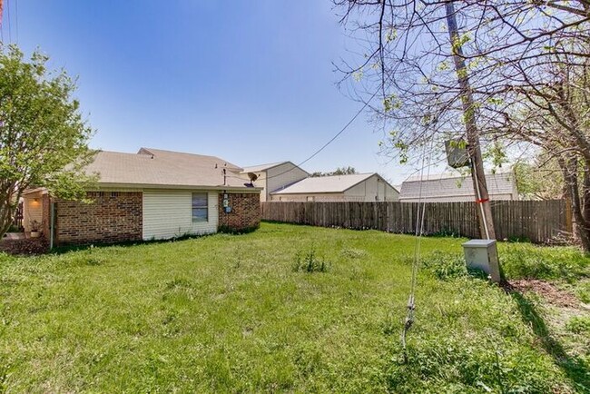 Building Photo - No Application Fees*