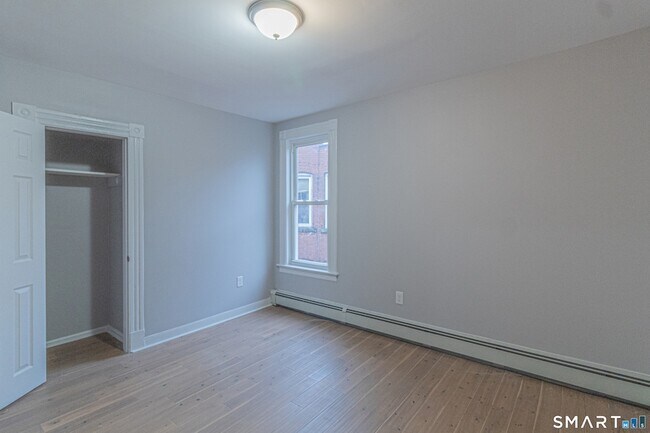 Building Photo - 27-29 York Street Unit 2