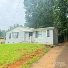 Building Photo - 6817 Deanwood Pl