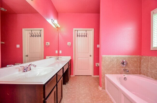 Building Photo - 3427 Denton Meadows Ct