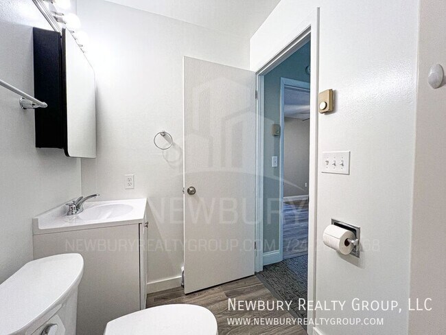 Building Photo - 18 Clearview Meadows