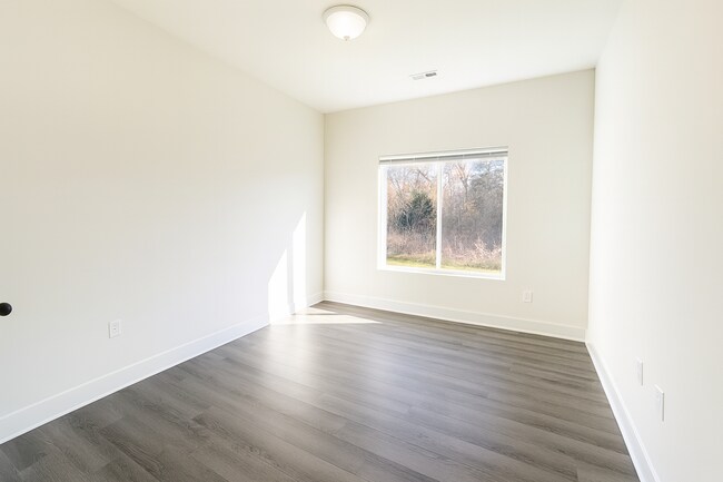 Building Photo - 11655/57 Harry Ct