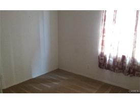 Building Photo - Nice 4 bedroom home close to freeway 215