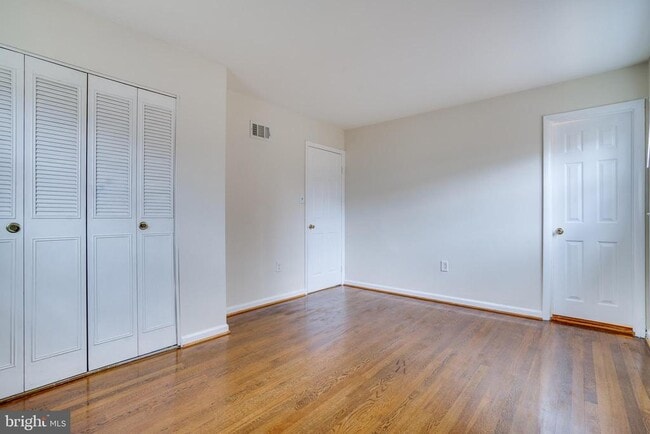 Building Photo - 13636 Greenwood Dr