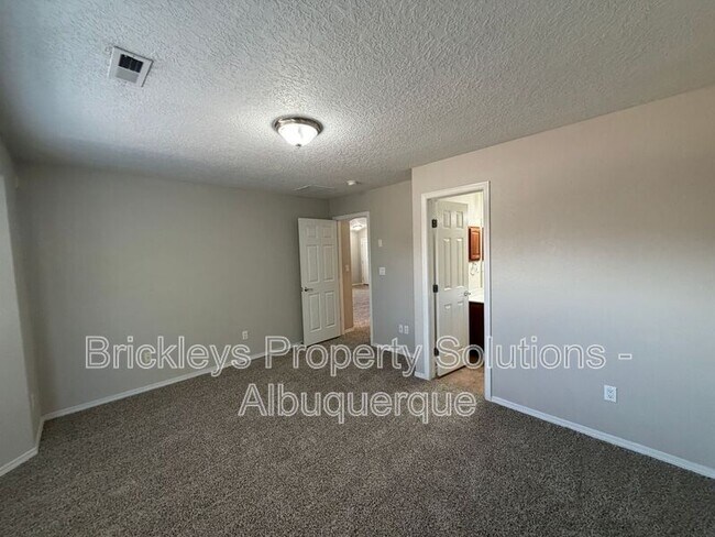 Building Photo - 8035 Sierra Altos Pl NW