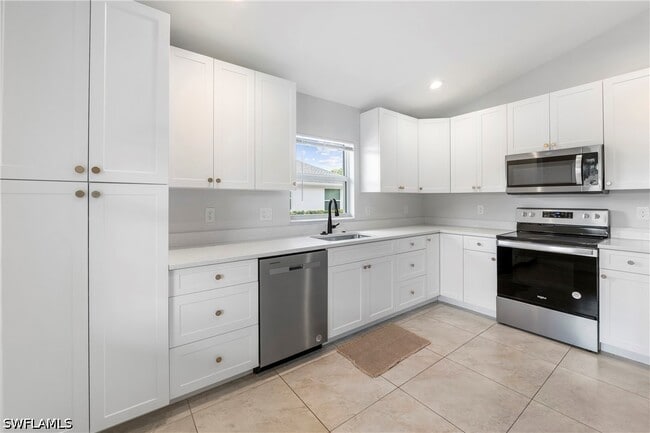 Building Photo - 27302 Dortch Ave