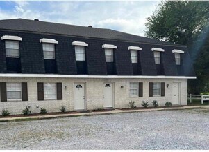 Building Photo - 203 Maryland Dr