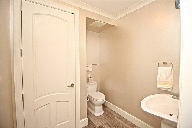 Building Photo - 203 Coggeshall Ave