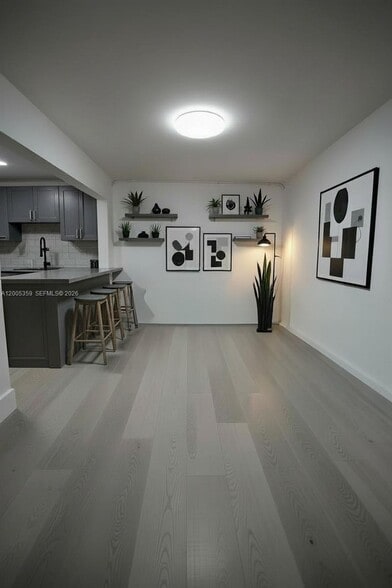 Building Photo - 8761 SW 137th Ave
