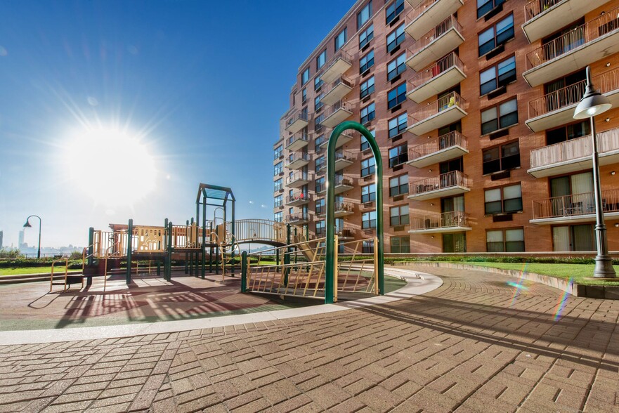 Primary Photo - Hoboken South Waterfront