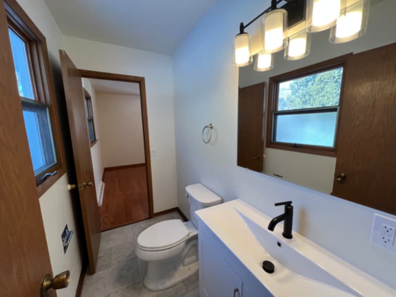 Building Photo - 4922 Knox Ln