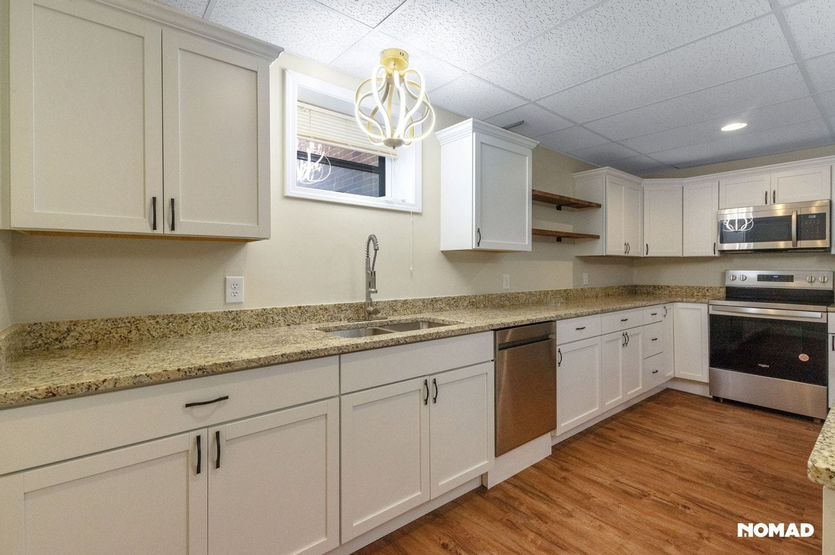 Building Photo - 139 Ladue Oaks Dr