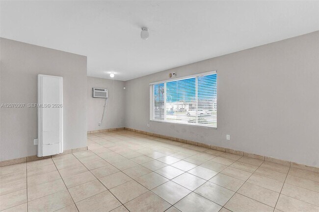 Building Photo - 551 NW 30th Terrace