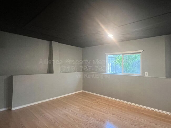 Building Photo - 7368 Glenburn Dr