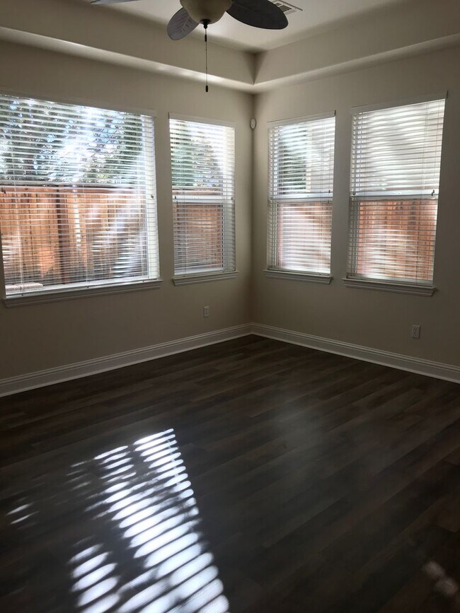 Building Photo - Two Story Home in Somersett Vue Community
