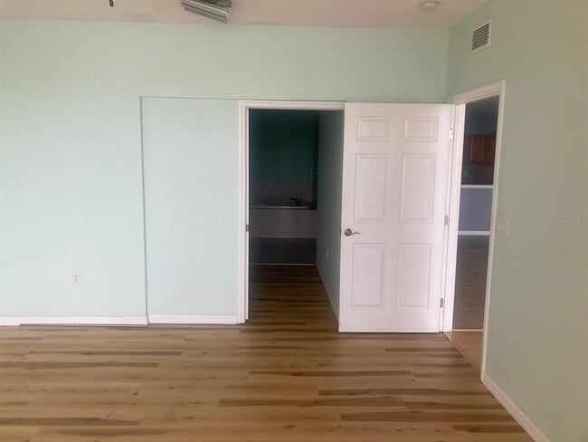 Building Photo - 692 Bayway Blvd