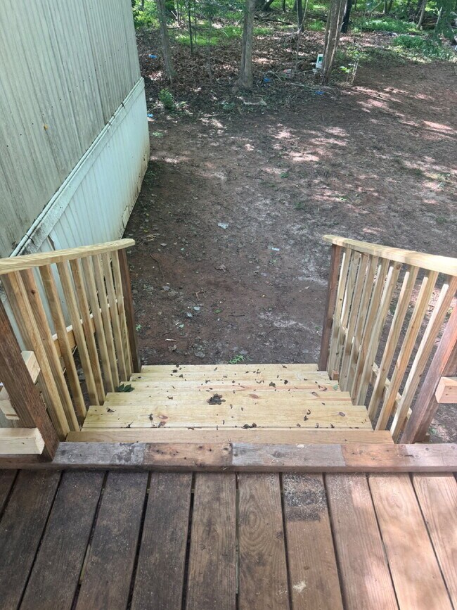 Building Photo - 3 Bedroom 2 Bath Singlewide in Tanglewood Park Madison Heights (Amherst County).