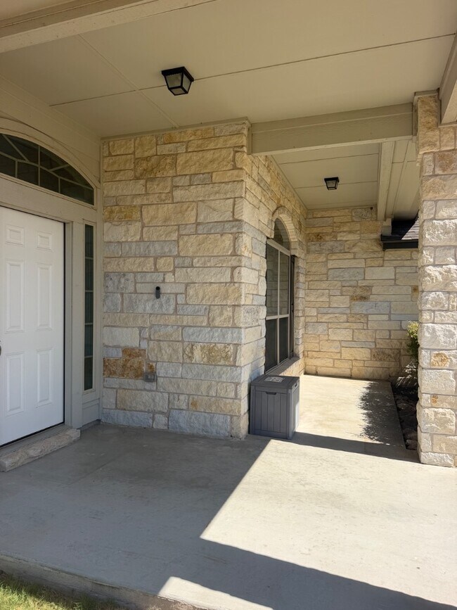 Building Photo - 1114 Emerald Gate Dr