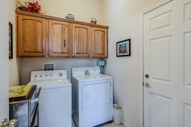Building Photo - 80571 Hoylake Dr