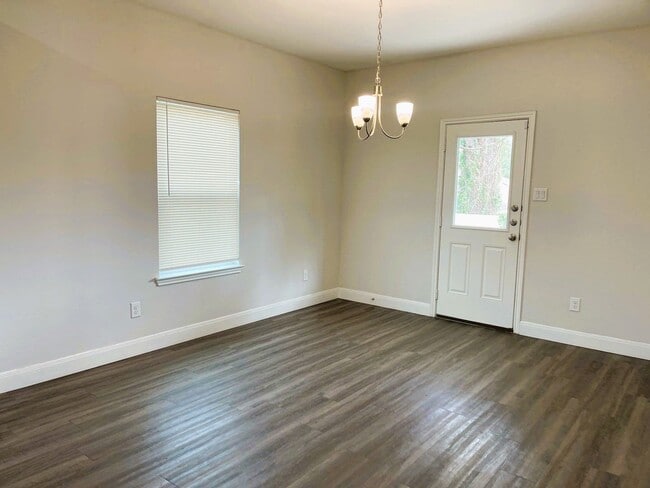 Building Photo - 2218 Bringhurst St