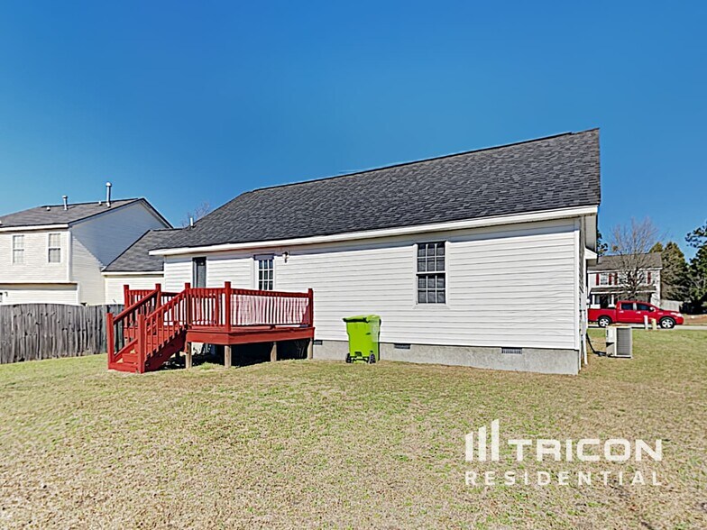 Building Photo - 1130 Waverly Pl Dr