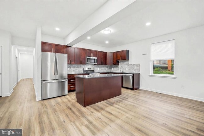 Building Photo - 514 Ryers Ave