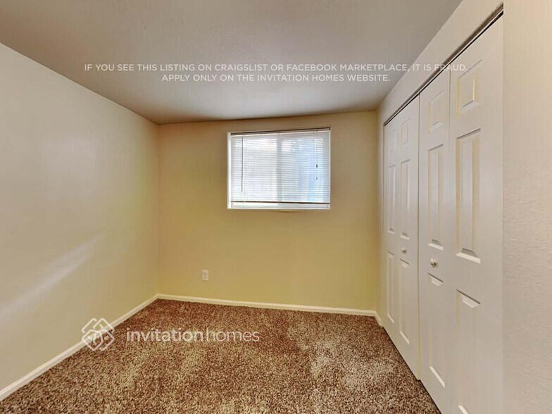 Building Photo - 6902 Mescalero Dr
