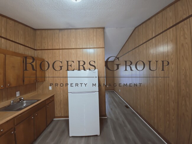 Building Photo - #450 - 236-238 Crozier St Duplex