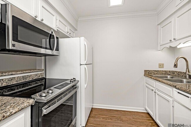 Building Photo - 5243 Butter Creek Ln