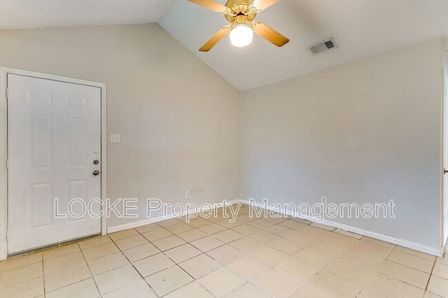 Building Photo - 718 S Perkins St