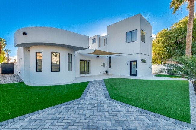 Building Photo - 4540 E Heatherbrae Dr