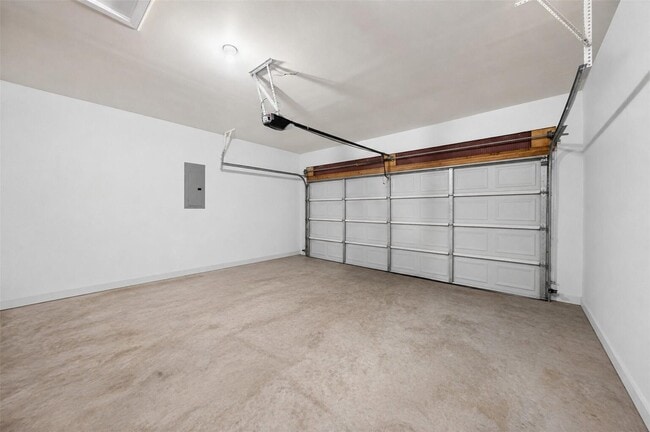 Building Photo - 16361 Olive Sparrow Dr