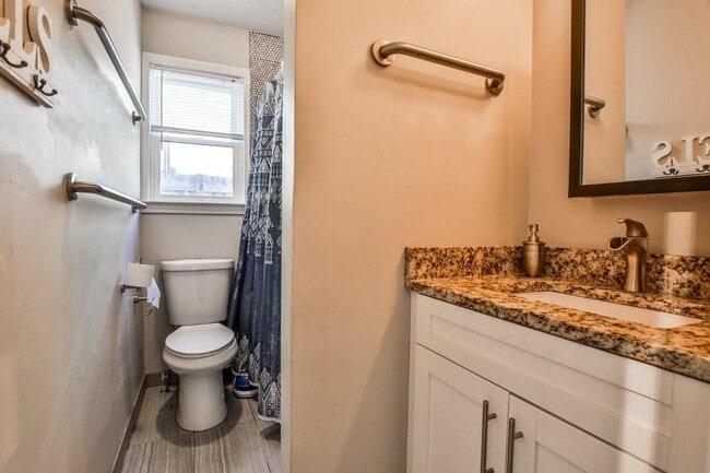 Building Photo - 455 Atlanta Ave SE