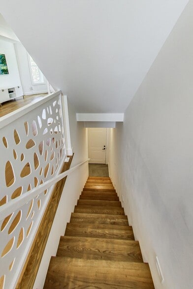 Building Photo - 25 U St NE