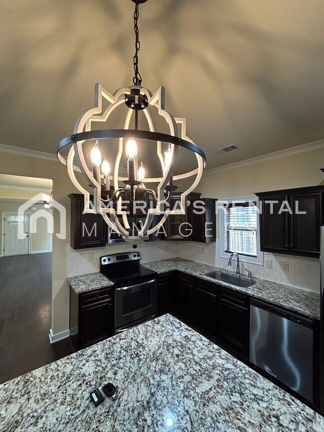 Building Photo - 3651 Chalybe Cove