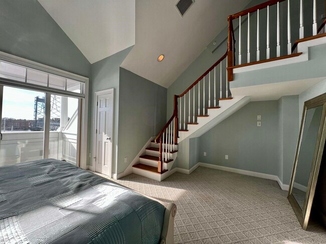 Building Photo - 4 Island Ave