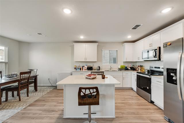 Building Photo - 1405 Embrook Trl