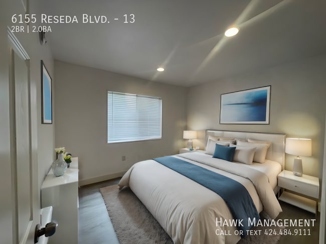 Building Photo - 6155 Reseda Blvd