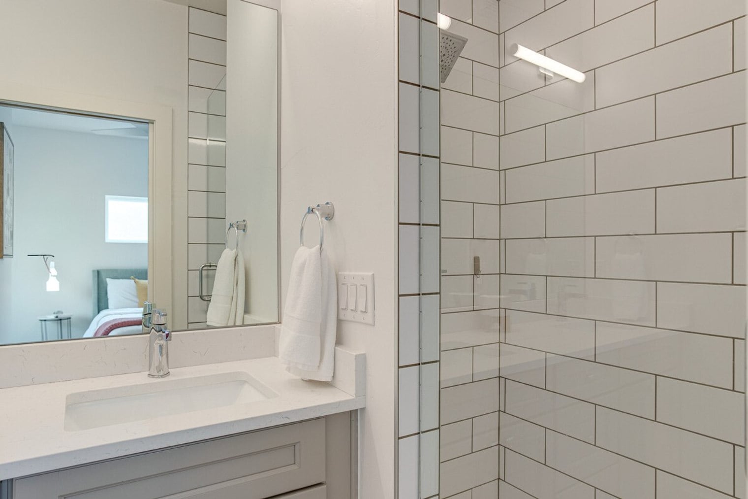 Building Photo - 3890 W 13th Ave