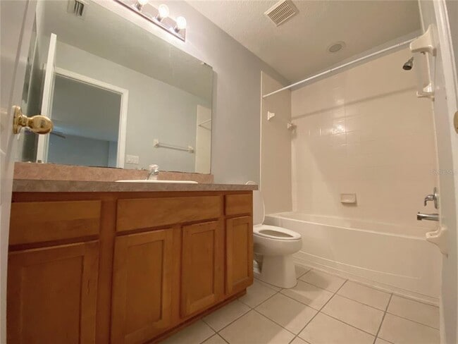 Building Photo - 2044 Portcastle Cir