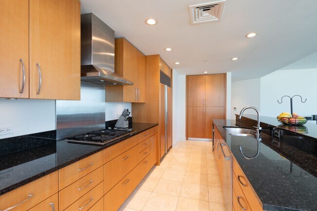 Building Photo - HOKUA 3 bedroom FULLY FURNISHED