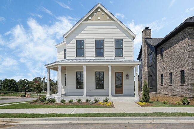 Building Photo - Luxury June Lake Custom Home