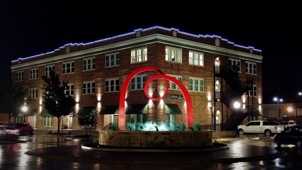 Perry Place Downtown Bryan Bryan, TX Apartment Finder