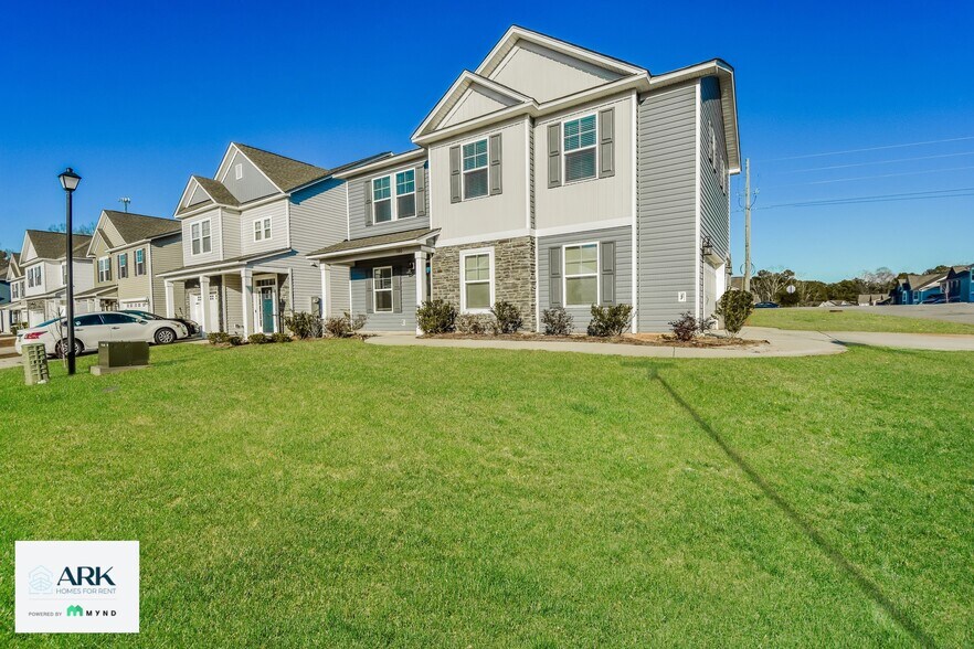 Building Photo - 166 Wahoo Cir