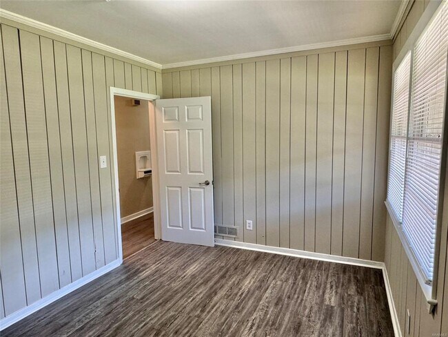 Building Photo - 3719 Bridlewood Dr