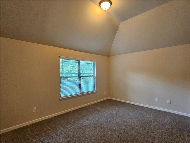 Building Photo - 1550 Horseshoe Creek Ln